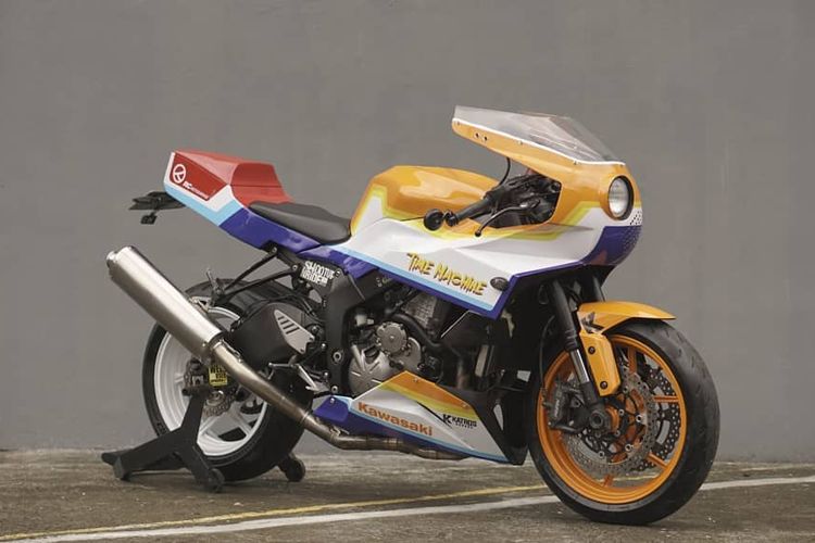 Motor custom Kawasaki Ninja ZX-6R bergaya motor balap jadul garapan Katros Garage dan RC Motogarage