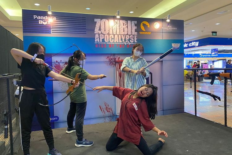 Suasana wahana Zombie Apocalypse: Rise of The Dead di Mal Taman Anggrek, Jakarta Barat.