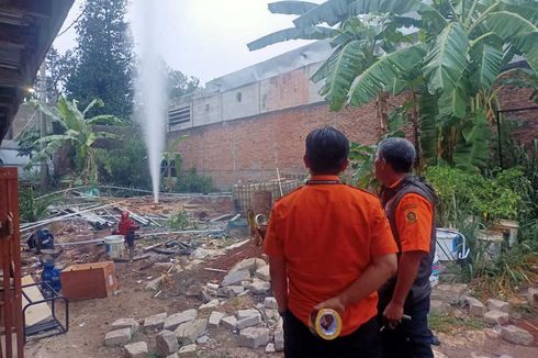 Muncul Semburan Gas di Bogor, Puluhan Warga Diungsikan