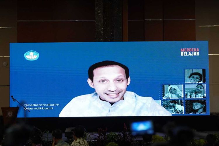 Mendikbudristek Nadiem Makarim saat acara peluncuran Pergub Vokasi dan Festival Vokasi di Labersa Hotel Pekanbaru, Selasa (22/2/2022).