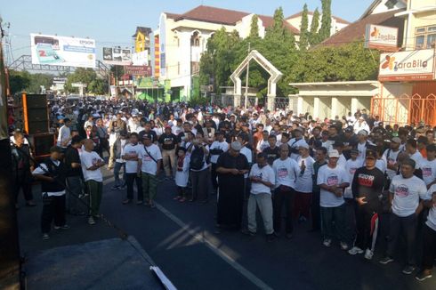 Markobar Manfaatkan Demo Ganti Presiden di Gerainya untuk Ajang Promosi
