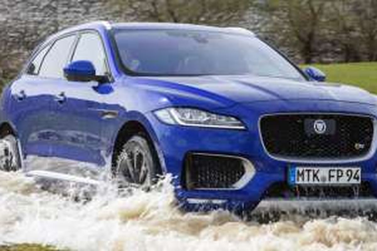 Jaguar F-Pace.