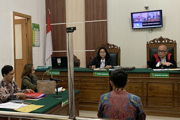Perjuangkan Kepastian Hukum Anak, WN Inggris Minta Pengakuan Status Ayah di PN Surabaya