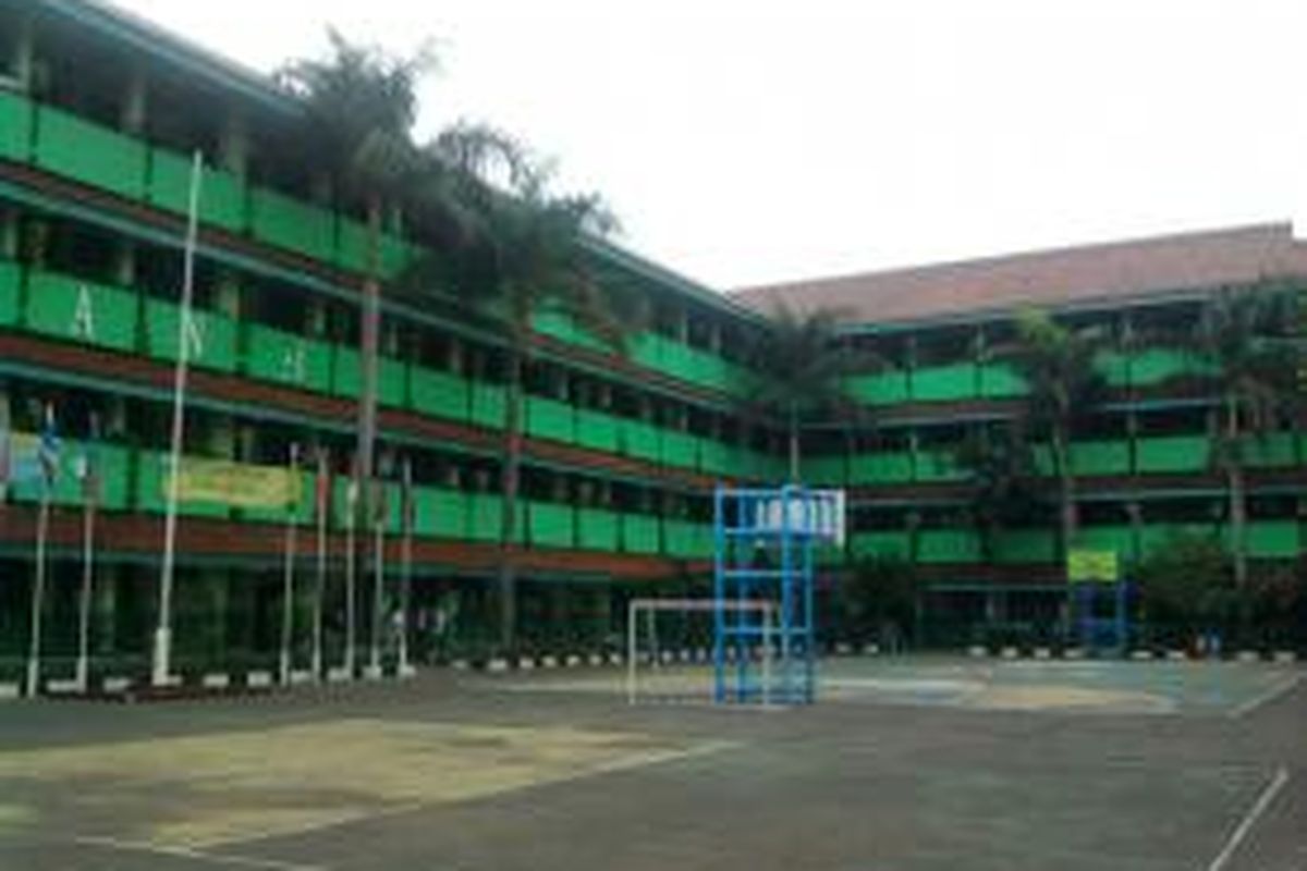 Gedung SMA Negeri 31.