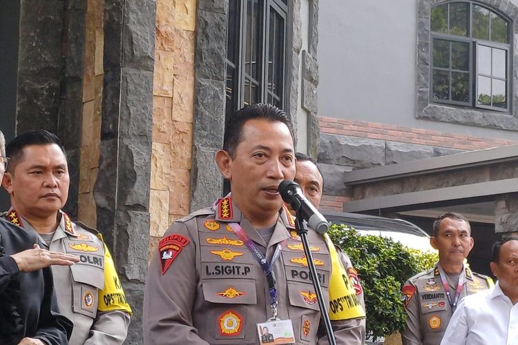 Kepala Kepolisian Negara Republik Indonesia (Kapolri) Jenderal Listyo Sigit Prabowo di Mabes TNI Posko, Jakarta, Kamis (7/9/2023)