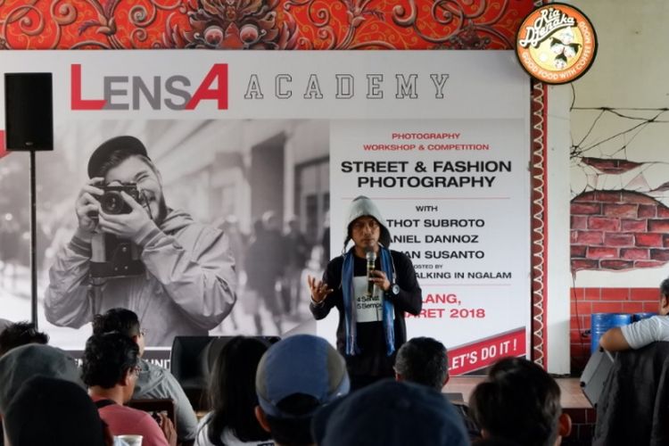 Program Lensa Academy yang akan digelar di 10 kota di Indonesia. Kegiatan perdananya akan diselenggarakan di Gedoeng Putih, Bandung, Minggu (27/1/2019) pekan ini. 