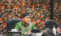 Achmad Fauzi Tinjau RTRW Guna Percepat Reaktivasi Kereta Api di Madura
