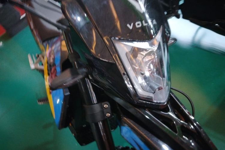 Volta mengentak lantai Indonesia International Motor Show (IIMS) 2022 dengan menampilkan motor litstrik bernama Volta Godam.
