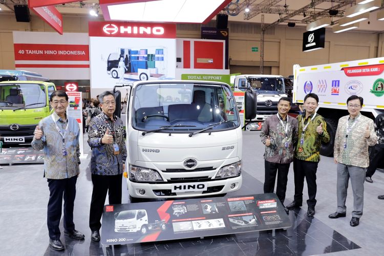 Hino perkenalkan Hino200 Series, truk yang mengisi pasar truk kecil