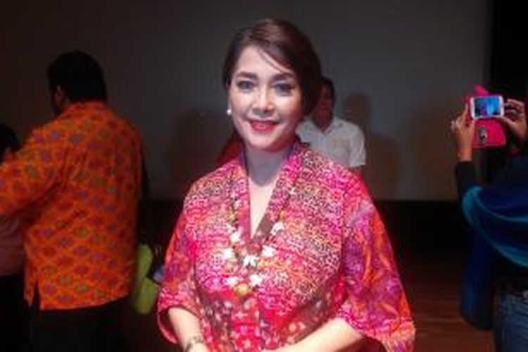 Widyawati usai menghadiri konferensi pers Usmar Ismail Award 2016 di gedung Pusat Perfilman Usmar Ismail, Jakarta Selatan, Jumat (15/1/2016) sore.