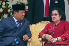 Duduk Bersebelahan Saat Hadiri HUT TNI, Megawati dan Prabowo Tampak Akrab Bercanda