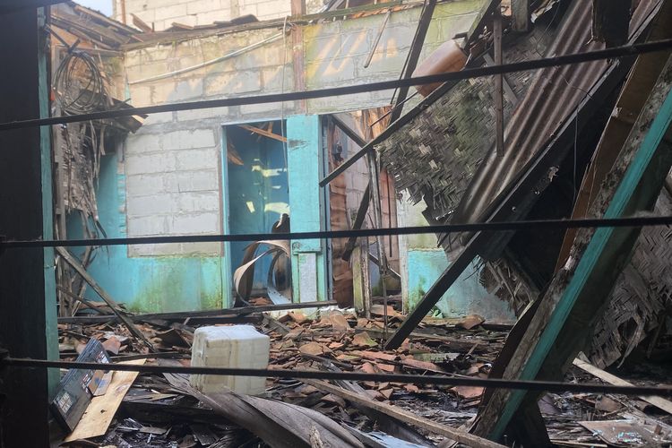 15 Rumah di Lenteng Agung Dibongkar TNI, Warga Klaim Tanah Bukan Milik Militer