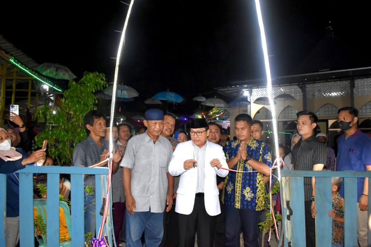 Wali Kota (Walkot) Metro Wahdi Siradjuddin meresmikan Destinasi Wisata (Dewi) Amor, Kelurahan Yosomulyo, Kecamatan Metro Pusat, Sabtu (14/8/2022).

