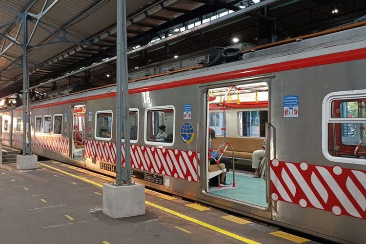 Berita Terkini Harian Jadwal Krl Jogja Solo Hari Ini Stasiun Tugu ...