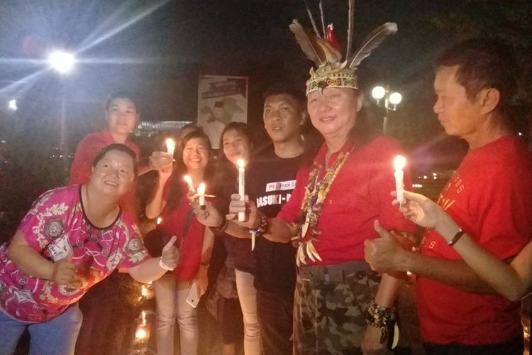 1000 lilin menyala di Samarinda untuk persatuan dan kesatuan indonesia, Kamis (11/5/2017)