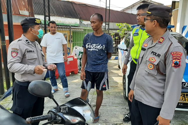 Motor yang dilaporkan hilang diamankan di  Pos Lalu Lintas Sirongge, Kabupaten Purbalingga, Jawa Tengah, Rabu (29/3/2023).
