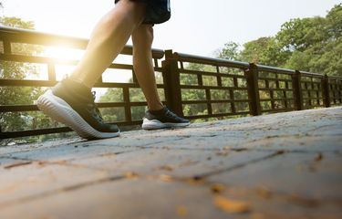 Berjalan Kaki Bisa Turunkan Lemak Tubuh? Pria Ini Membuktikannya ...