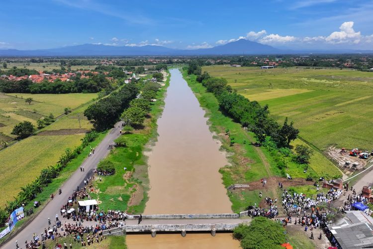 Kementerian PU berkomitmen untuk memperluas penerapan teknologi Irigasi Padi Hemat Air (IPHA) ke daerah irigasi di seluruh Indonesia.