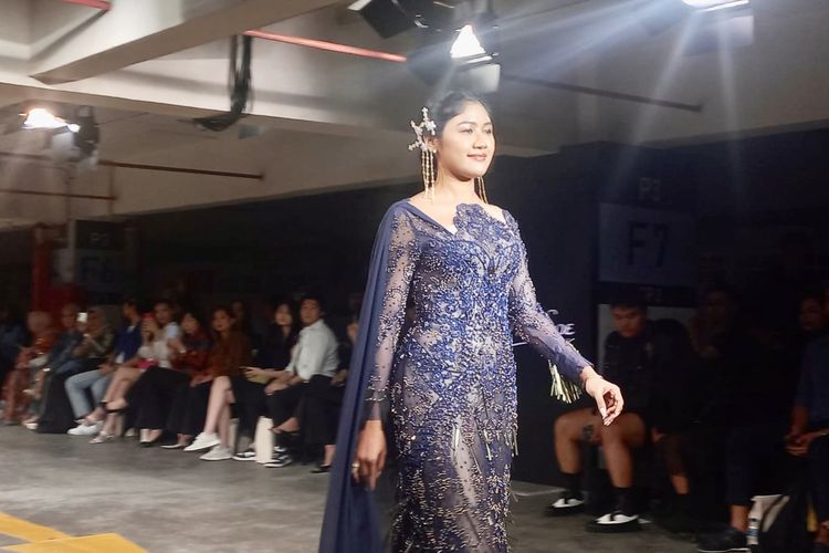 Erina Gudono di runaway JF3 Fashion Festival 2023, Summarecon Mall Kelapa Gading, Jakarta