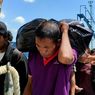 Ratusan Penumpang KM Sirimau yang Kandas Lanjutkan Pelayaran dengan KM Wilis