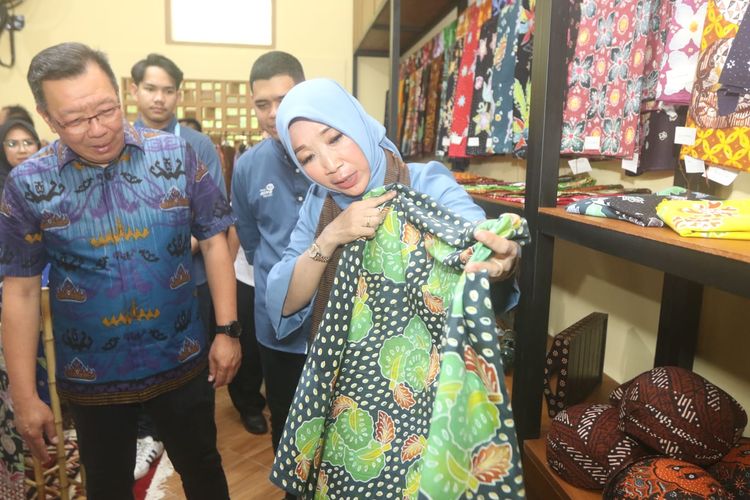Astra meresmikan Omah Pembatik Cilik sebagai destinasi Eduwisata Pembatik Cilik di Gedangsari, Gunungkidul.