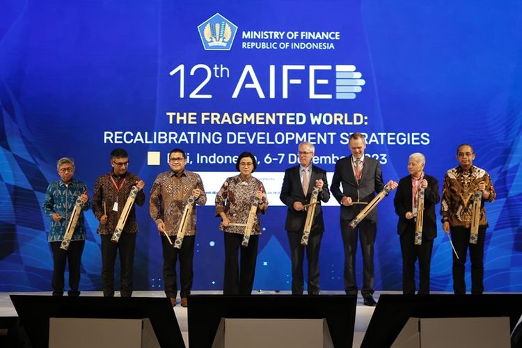 Seminar internasional Annual International Forum on Economic Development and Public Policy (AIFED) ke-12, di Nusa Dua, Bali, yang dihelat mulai Rabu (6/12/2023) sampai Kamis (7/12/2023).
