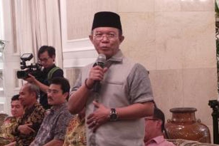 Ketua fraksi Partai Golkar DPRD DKI Jakarta, Zainuddin (Oding), saat menghadiri buka puasa bersama di rumah dinas gubernur, Jalan Taman Suropati Nomor 7, Jakarta, Kamis (9/7/2015). 
