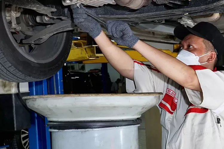 Mengapa Oli Mesin Harus Rutin Diganti? Ini Alasannya