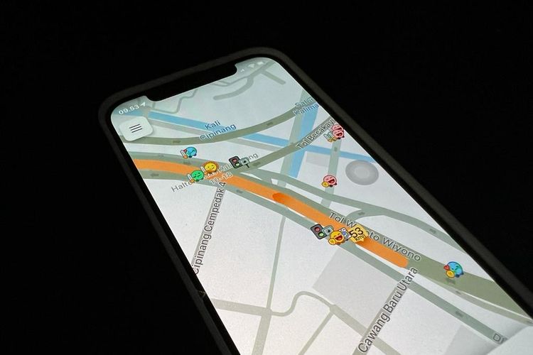 Ilustrasi aplikasi Waze. Cara cek kemacetan di aplikasi Waze.