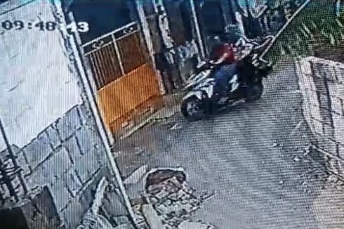 Dua Kali Mangkir Sidang, Masriah Terekam CCTV Pulang ke Rumah