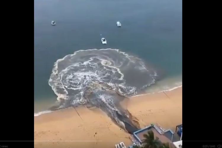 Viral video Limbah dibuang ke laut Meksiko