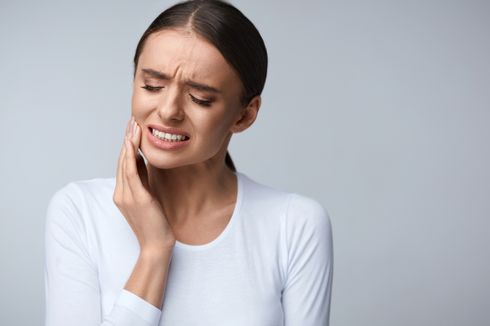 Sakit Gigi Lebih Sering Kambuh di Musim Hujan, Apa Sebabnya?