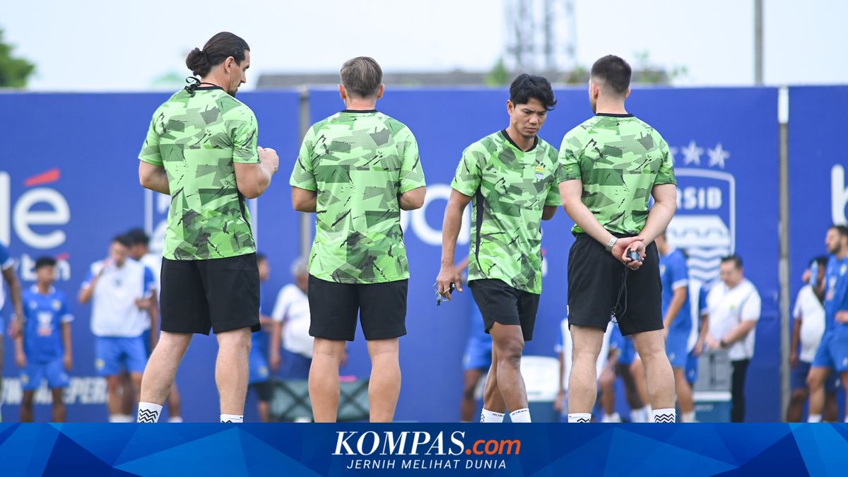 Tugas dan Komitmen Achmad Jufriyanto Sebagai Asisten Pelatih Persib