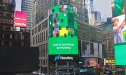 Jadi Inspirasi Perusahaan, Grab Pajang Dua Foto Mitra Difabel Asal Indonesia di Menara NASDAQ