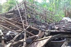 Angin Puting Beliung Landa Dusun Payungsari, Ciamis, 70 Rumah Rusak