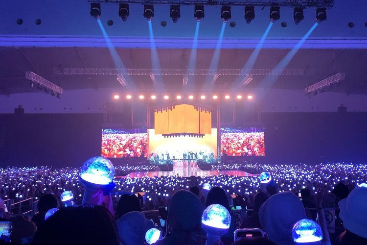 Foto : Konser SEVENTEEN, ICE BSD Hall 5 dan 6 Jadi Lautan CARATbong