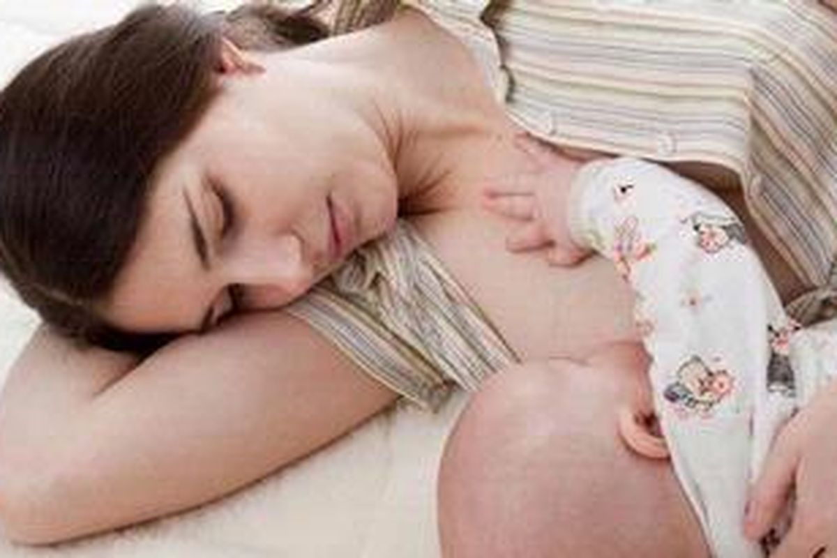 konsumsilah lebih banyak bawang putih atau minyak oregano yang berfungsi sebagai antibiotik agar membunuh sel kanker dan meringankan gejala iritasi akibat menyusui