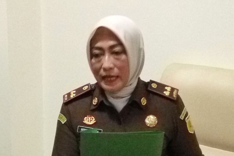 Kepala Seksi Penerangan Hukum Kejati DIY, Ninik Rahma Dwi Hastuti saat memberikan keterangan terkait Jaksa ES di Kejari Kota Yogyakarta yang tertangkap OTT KPK pada Senin (19/8/2019). 