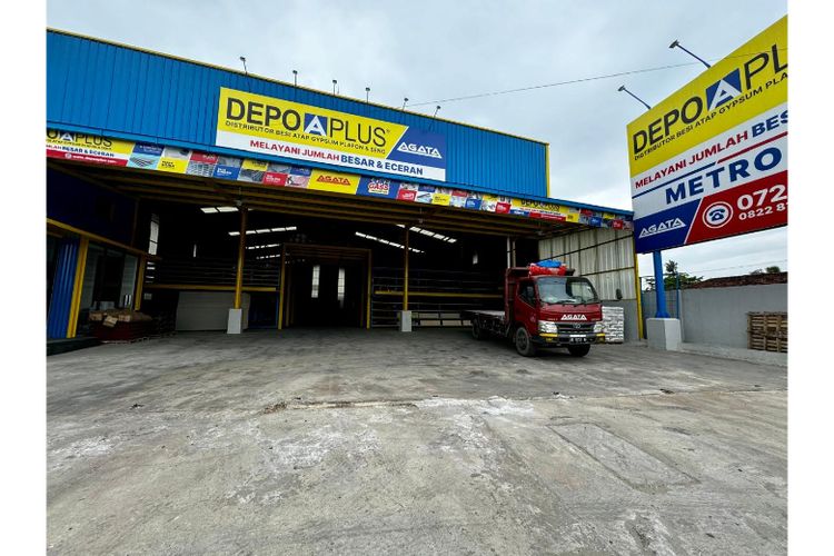 Outlet Depo Aplus di Metro, Lampung