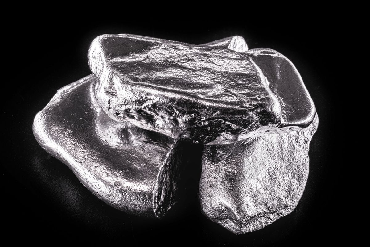 Rhodium adalah logam termahal di dunia. Bahkan, logam mulia ini lebih mahal dari emas.