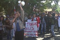Mahasiswa Demo Pungli kepada Guru, Pejabat Tantang Duel