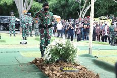 Panglima TNI Pimpin Upacara Pemakaman Djoko Santoso di San Diego Hills