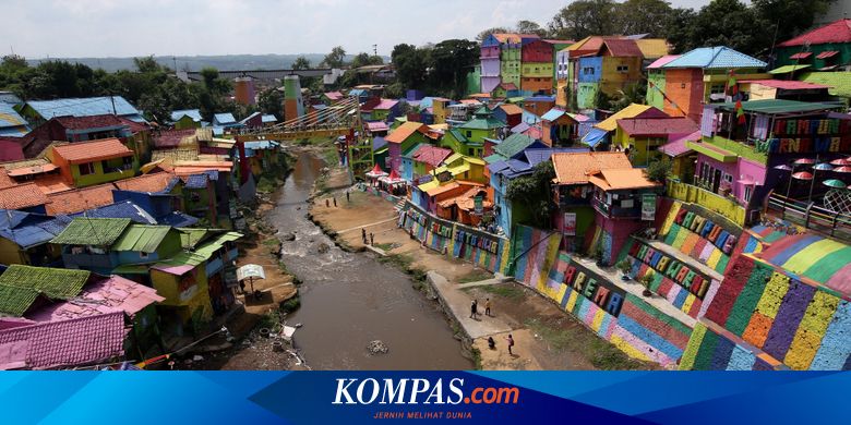 6 Tempat Wisata Warna Warni Di Indonesia Sudah Ke Sana Halaman