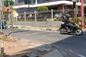 Lalu Lintas di Jalan Tambak Menteng Kembali Normal Usai Bentrokan Minggu Siang