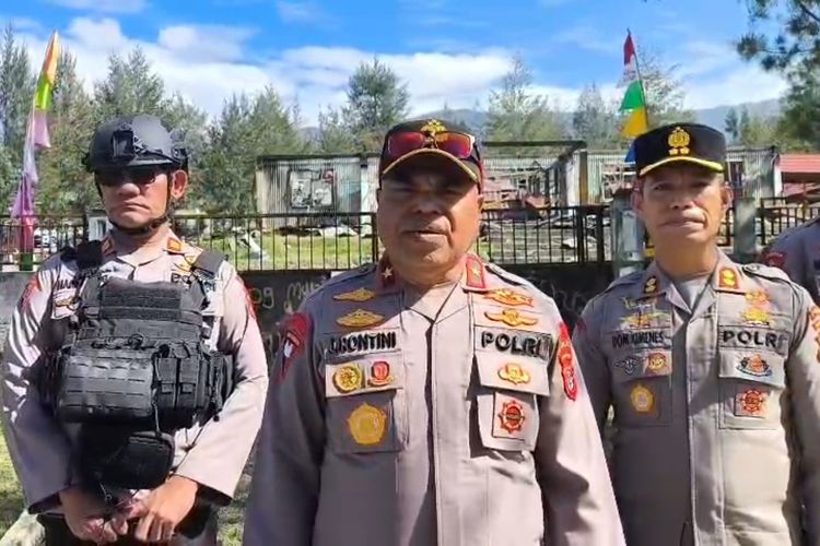 Polda Papua Tengah Pastikan Usut Pembakaran Belasan Kantor Pemerintah di Puncak