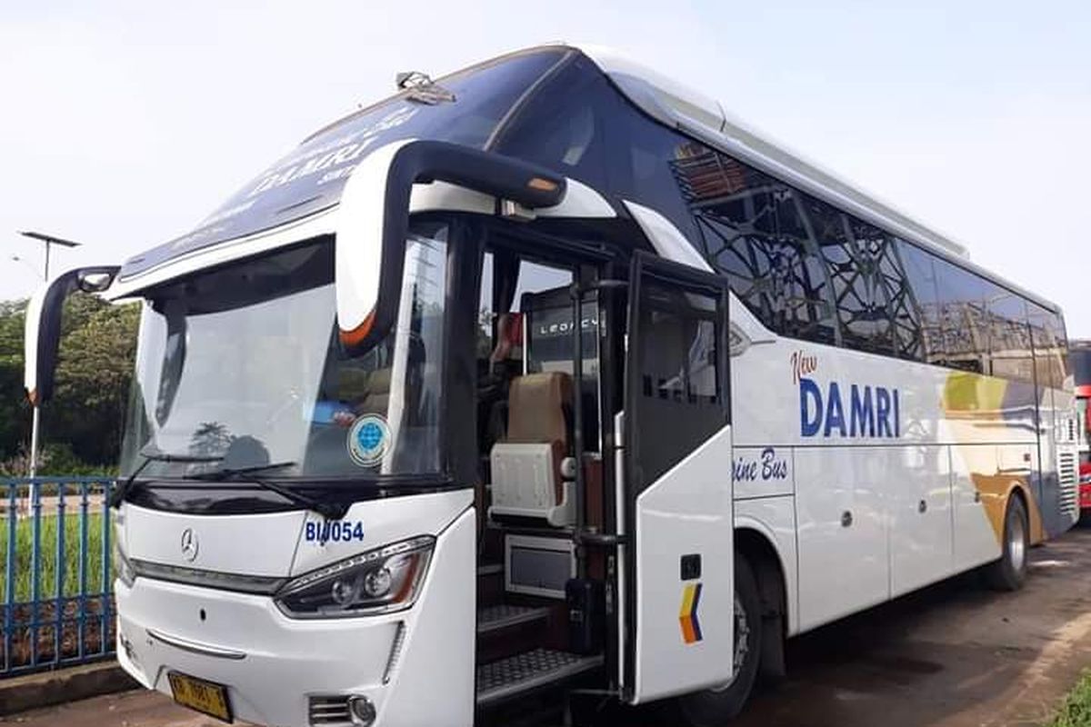 Cek harga tiket bus Damri Jakarta - Surabaya terbaru.