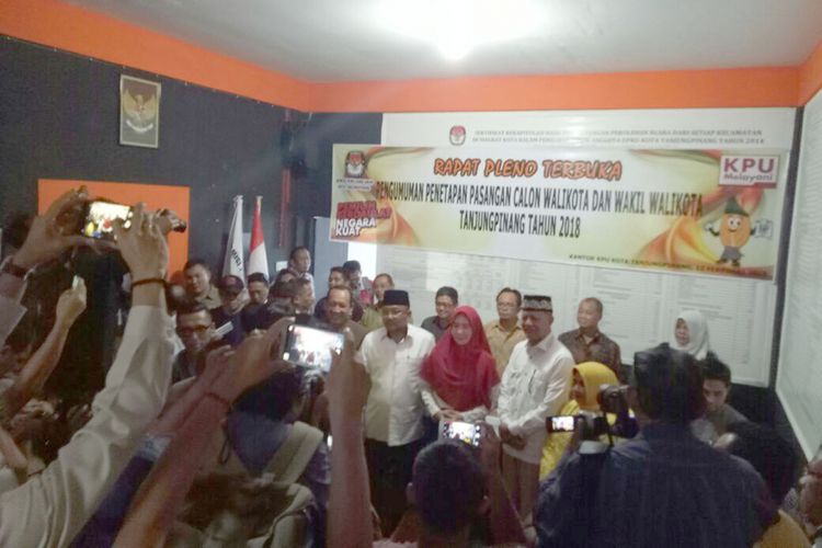 KPU Kota Tanjungpinang Menetapkan Pasangan Syahrul-Rahma dan pasangan Lis Darmansyah-Maya Suryanti, sementara pasangan Edi Safrani-Edi Susanto dinyatakan gugur karena tidak memenuhi syarat.