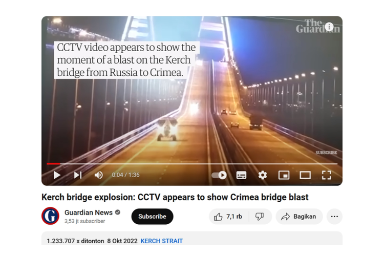 Tangkapan layar video berita ledakan Jembatan Kerch yang menghubungkan Crimea dan Rusia