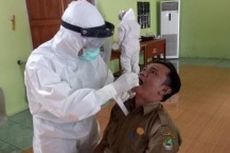 Jelang Belajar Tatap Muka, Guru dan Karyawan SMKN 1 Garut Lakukan Test Swab