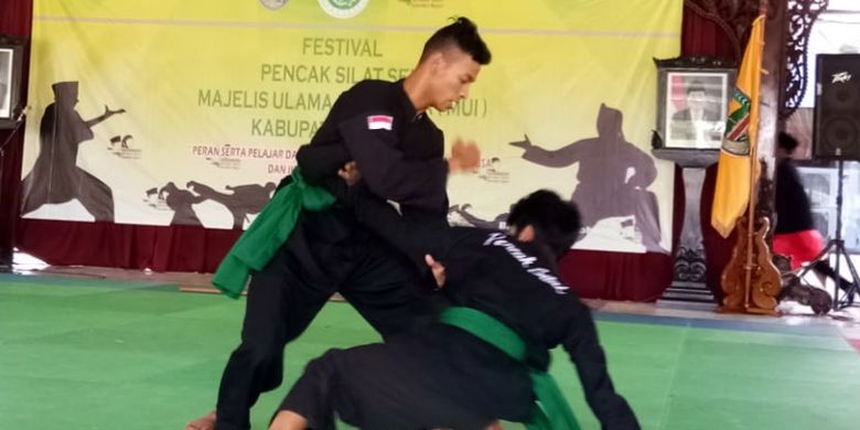 Macam-macam Teknik Menghindar dalam Pencak Silat Halaman all - Kompas.com